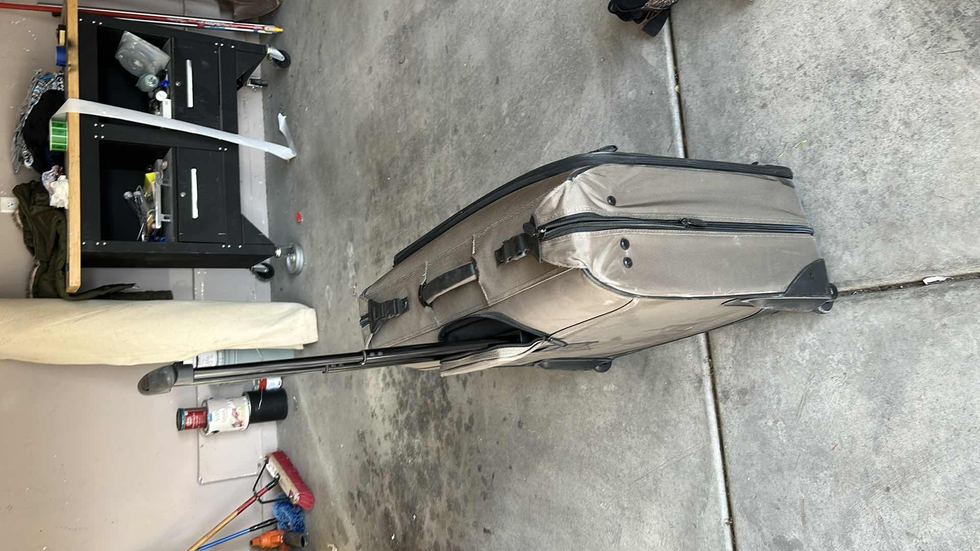 Photo 1 of 3 PIECES OF LUGGAGE