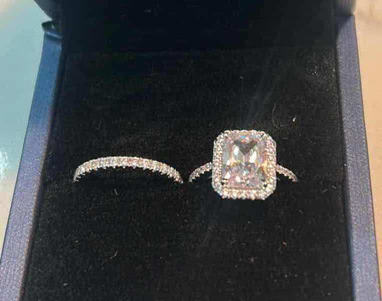 Photo 1 of NEW ITALO JEWELRY - RING SET STERLING SILVER WITH CUBIC ZIRCONIA SIZE 4.5