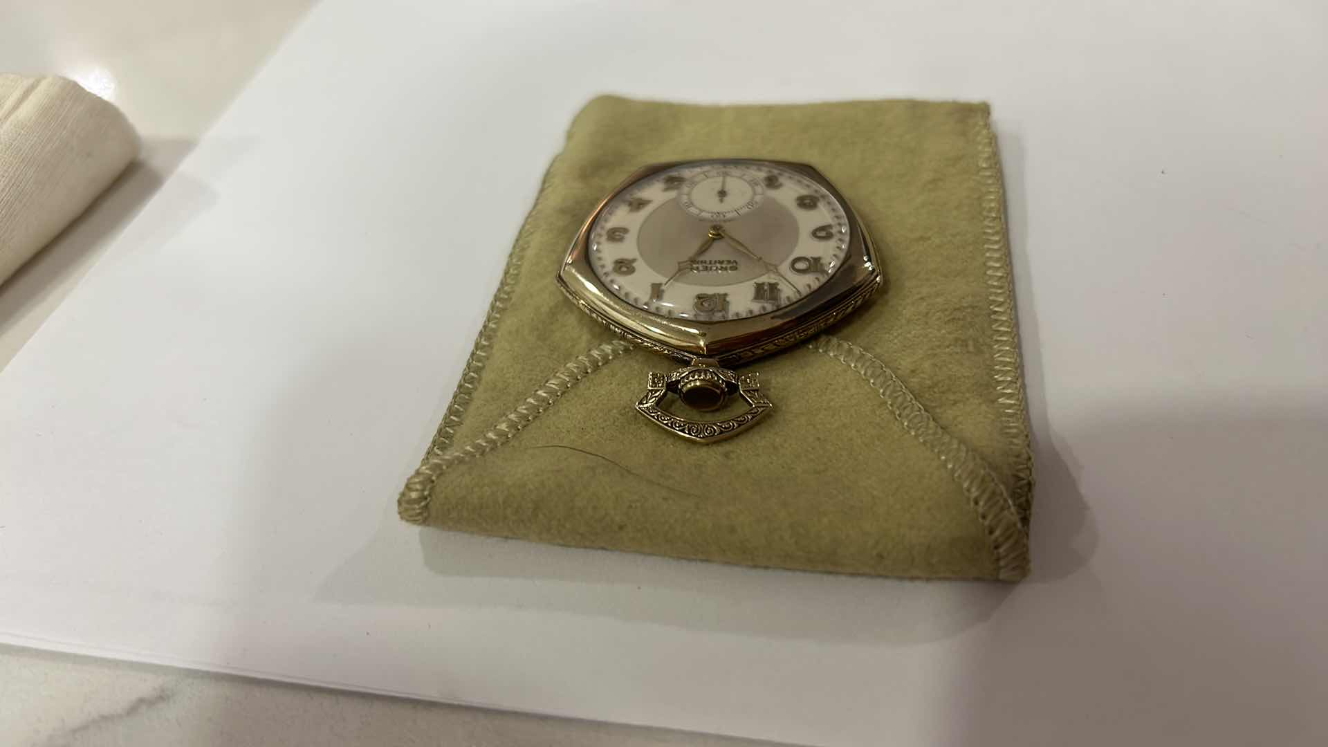 Photo 3 of VINTAGE WATCH- MENS GRUEN VERITHIN PENTAGON POCKET WATCH 14K GF CASE