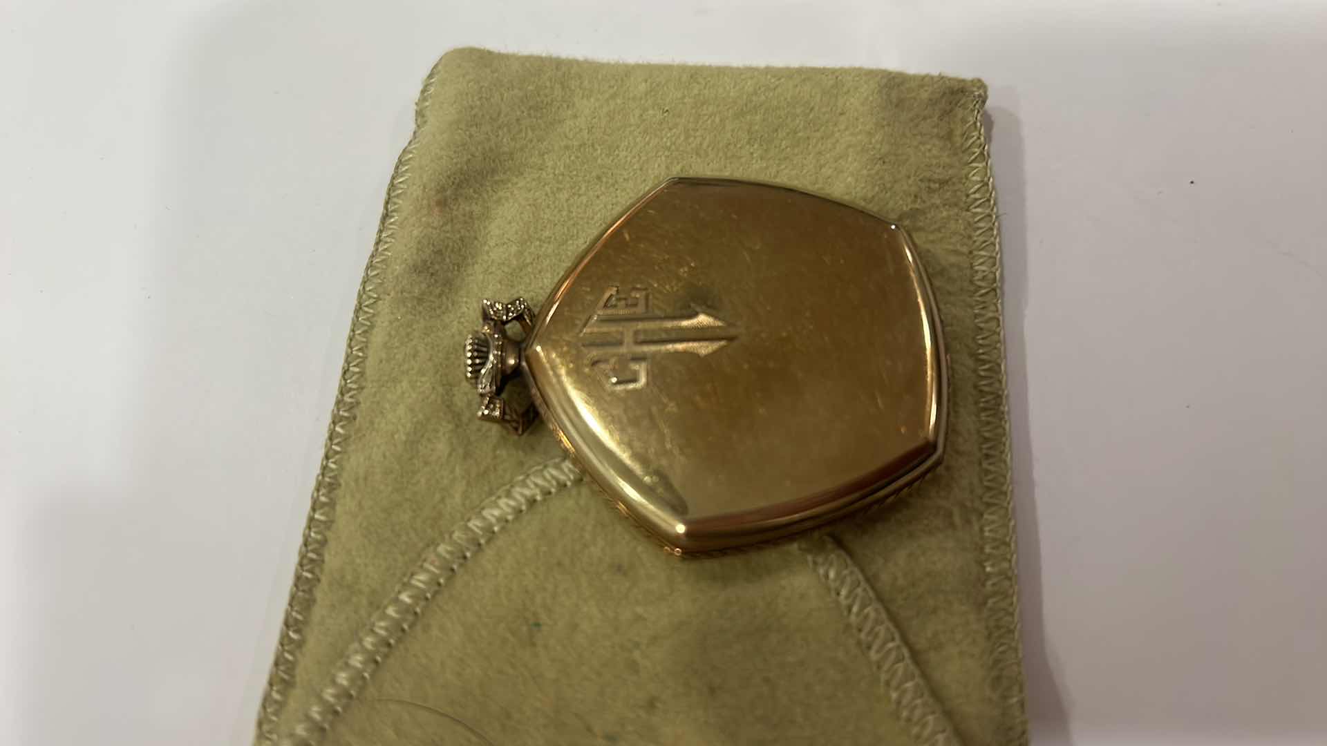 Photo 4 of VINTAGE WATCH- MENS GRUEN VERITHIN PENTAGON POCKET WATCH 14K GF CASE
