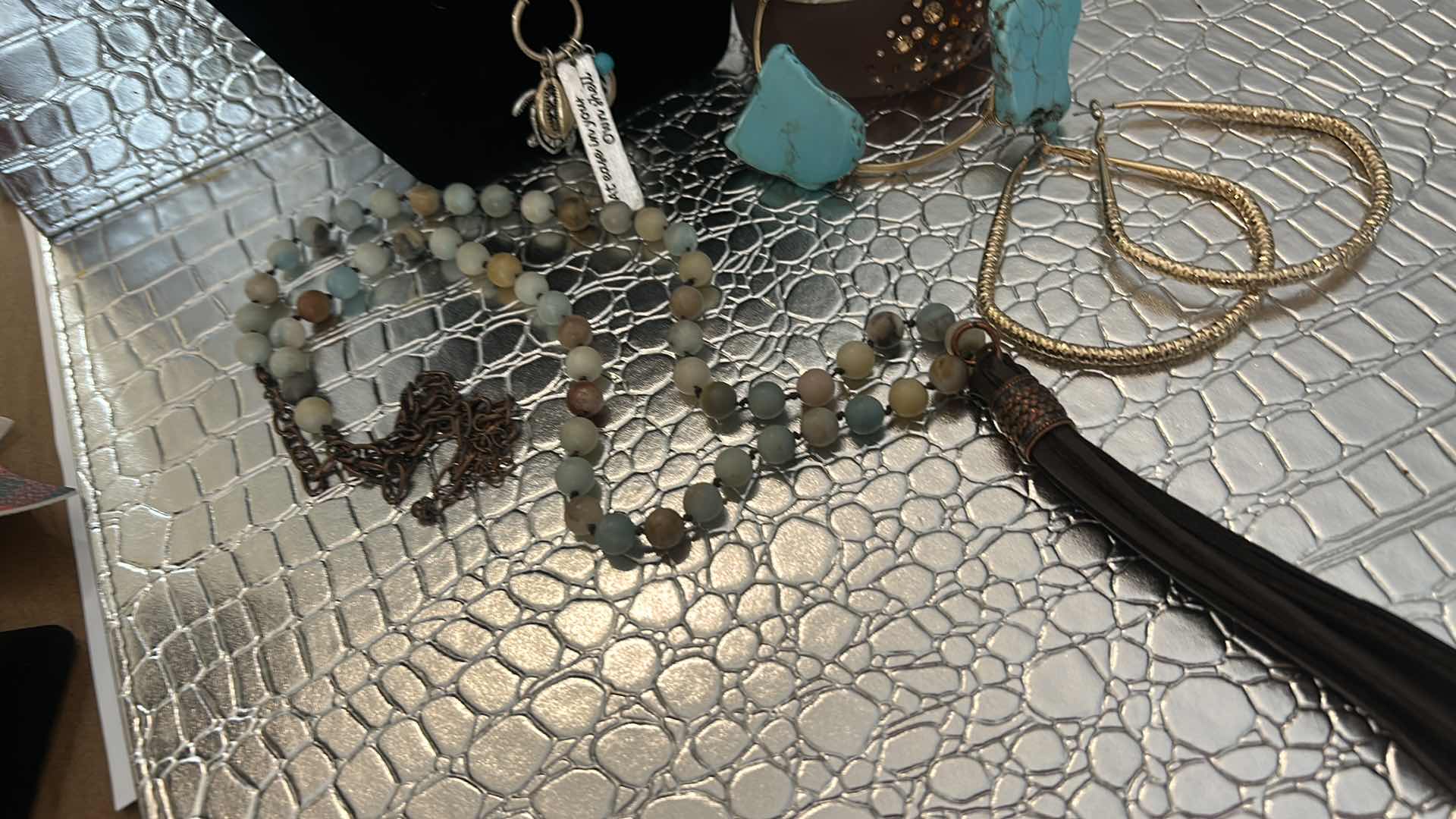 Photo 4 of COSTUME JEWELRY ASSORTMENT