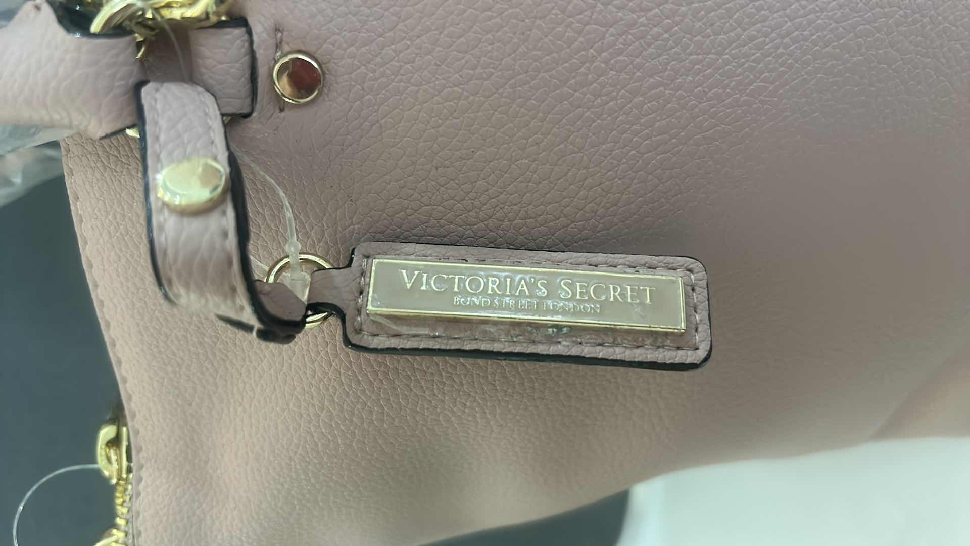 Photo 3 of NEW VICTORIA SECRETS LIGHT ROSE PURSE WITH GOLD ACCENTS $78