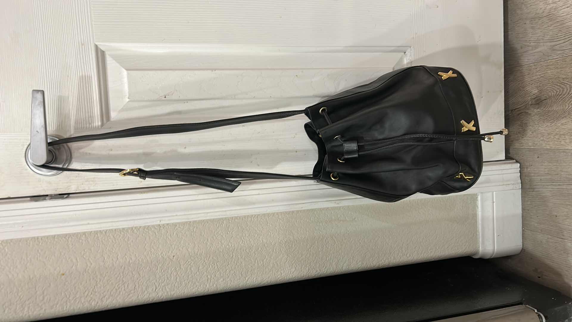 Photo 1 of BLACK ITALIAN LEATHER WOMENS PALOMA PICASSO CINCH HANDBAG