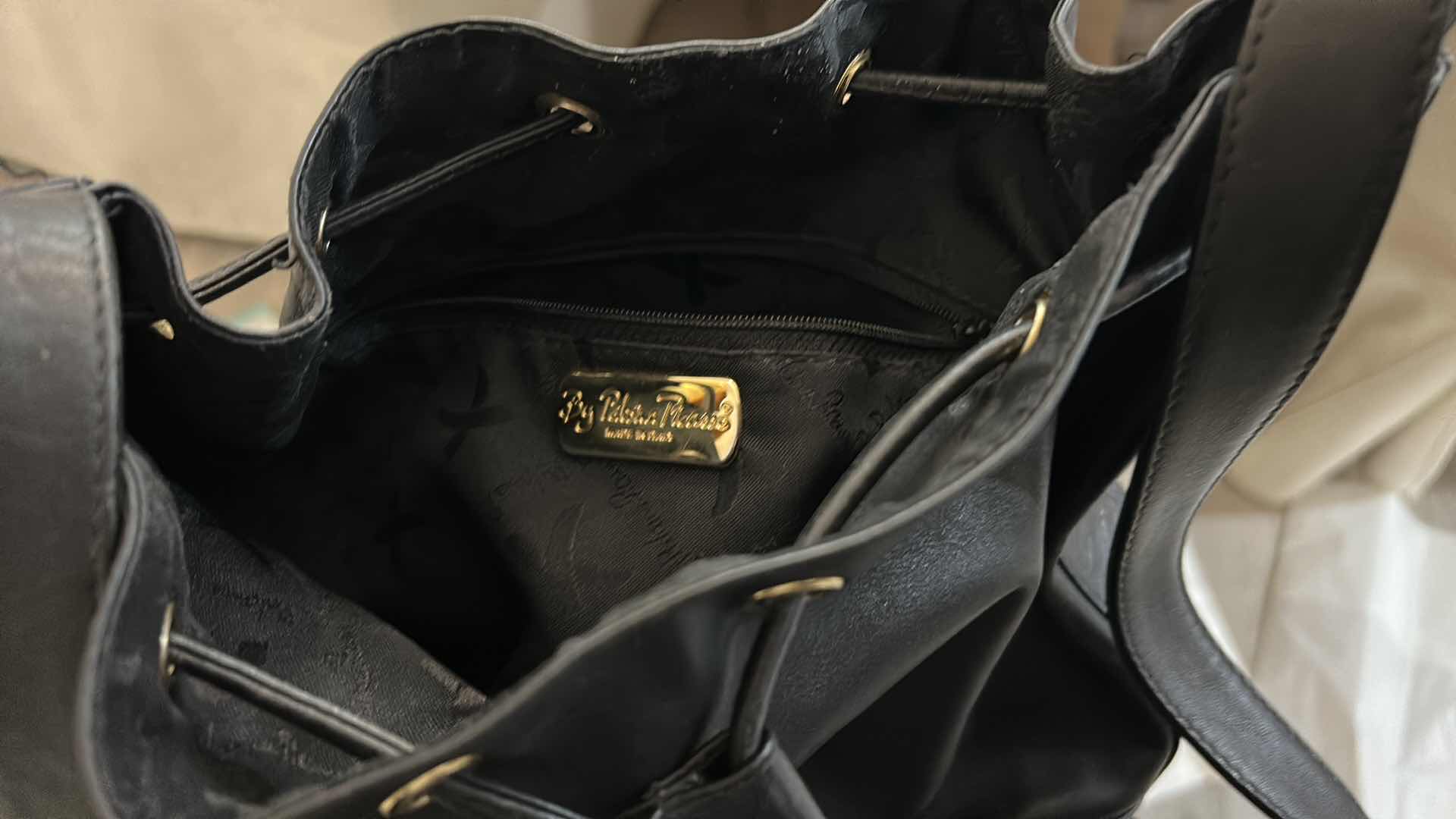 Photo 1 of BLACK ITALIAN LEATHER WOMENS PALOMA PICASSO CINCH HANDBAG