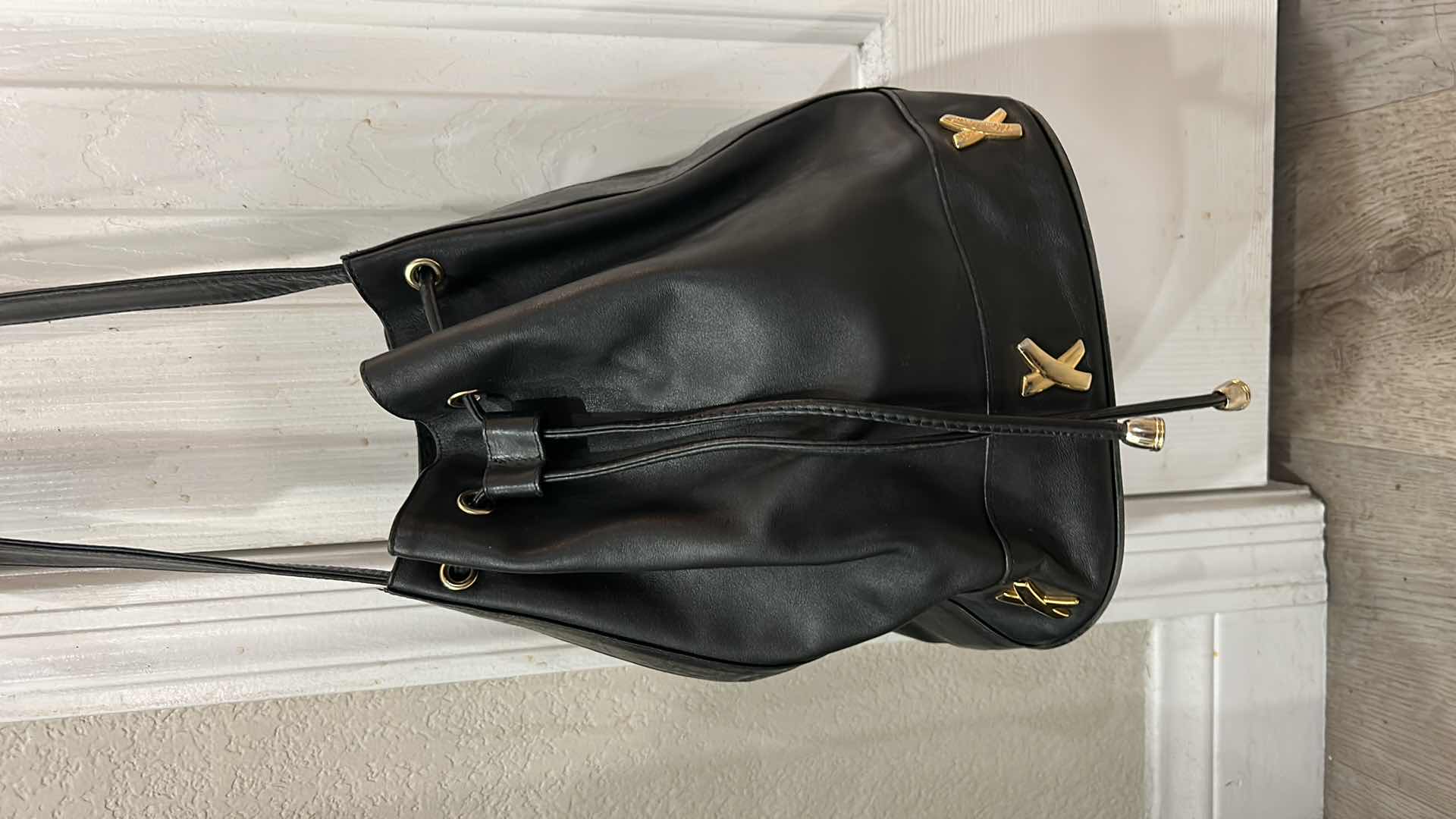 Photo 1 of BLACK ITALIAN LEATHER WOMENS PALOMA PICASSO CINCH HANDBAG