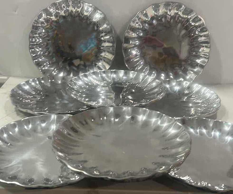 Photo 1 of 8 - VARI DISNÑOS 9” HEAVY METAL PLATES $61 EACH $488