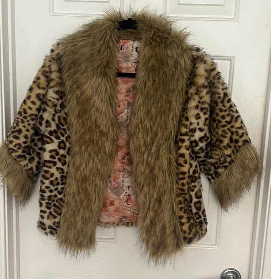 Photo 1 of CUTE FAUX FUR ANIMAL PRINT JACKET