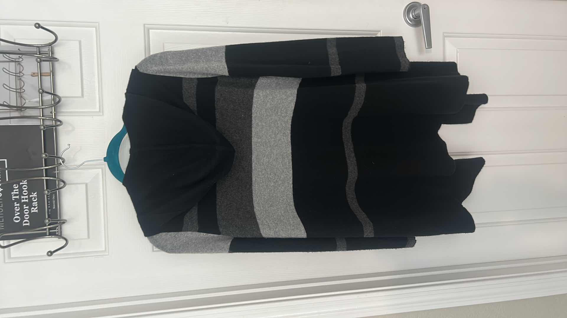 Photo 1 of 100% CASHMERE WOMENS HOODIE SWEATER SIZE M