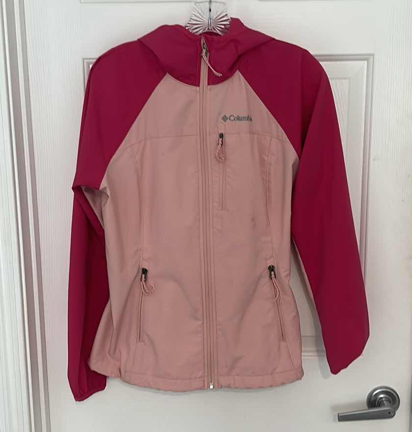 Photo 1 of TWO TONE PINK WOMENS COLUMBIA  HOODIE JACKET SIZE MED