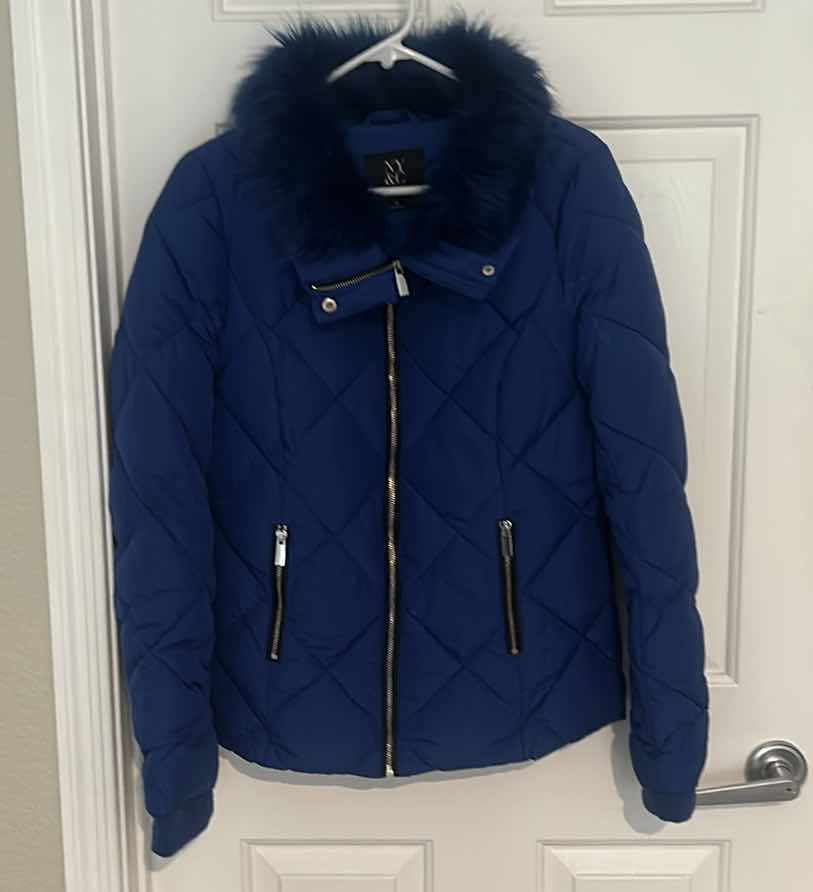 Photo 1 of WOMENS BLUE NY&C ZIP UP JACKET SIZE MED