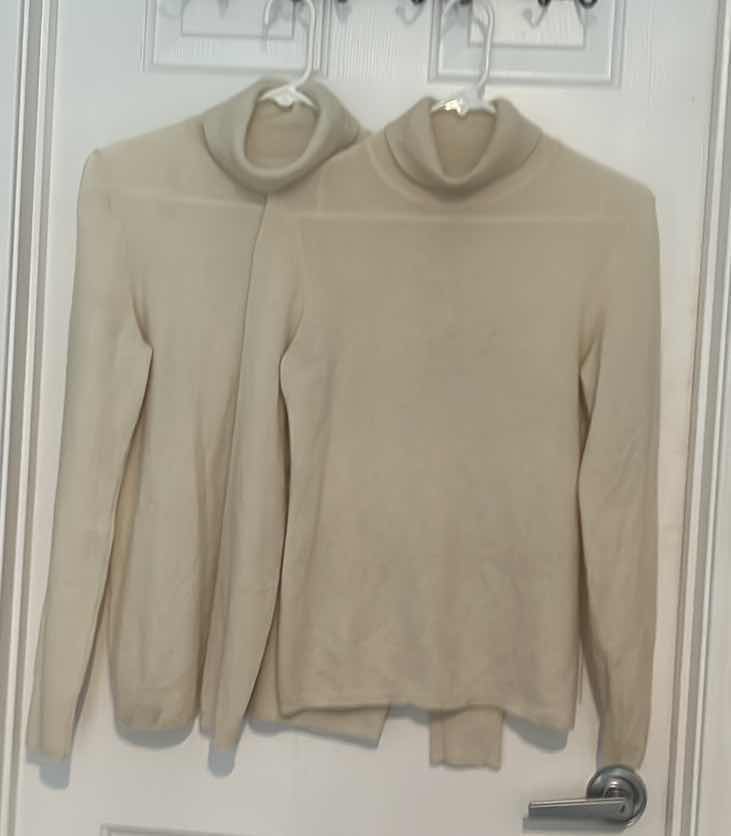 Photo 1 of 2 - WOMENS IVORY 100% CASHMERE TURTLENECK SWEATERS SIZE MED