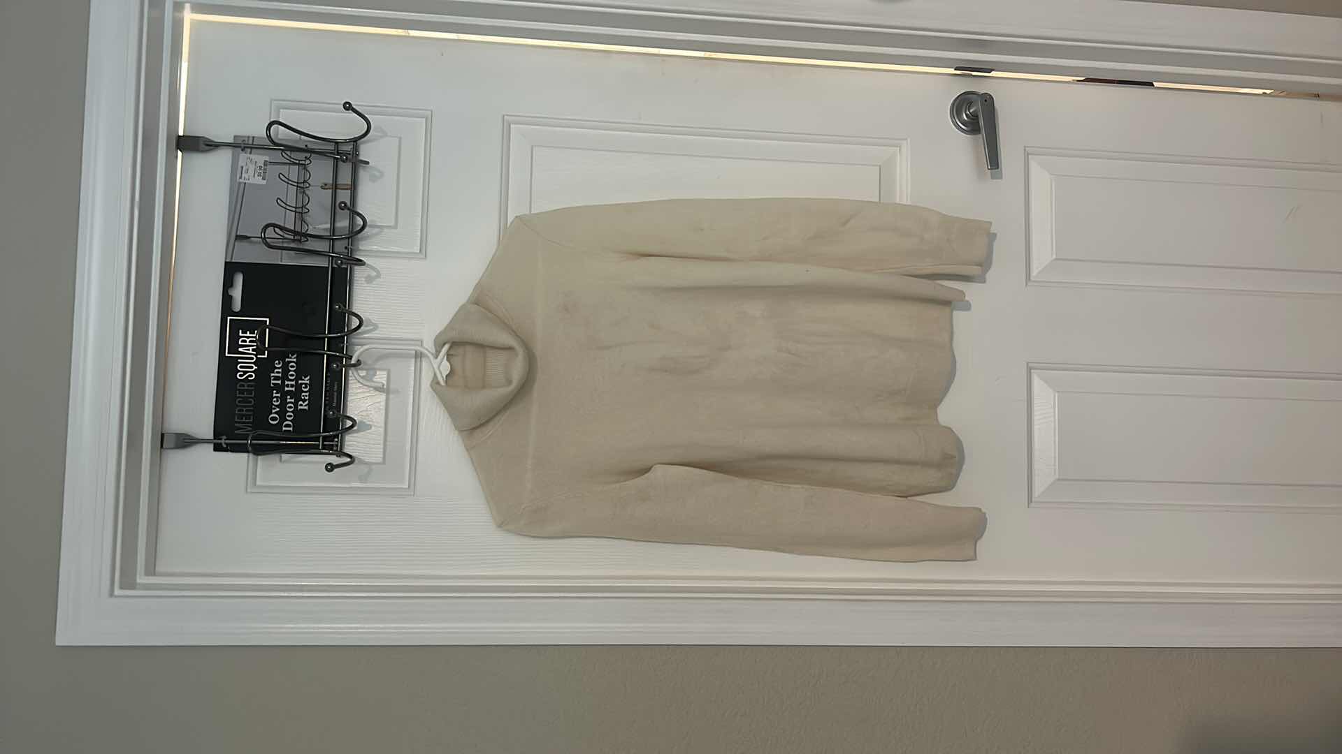 Photo 1 of 2 - WOMENS IVORY 100% CASHMERE TURTLENECK SWEATERS SIZE MED