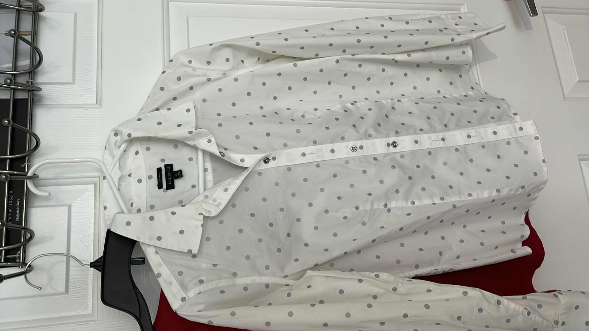 Photo 7 of WOMENSWEAR- 5 PC CLOTHING ASSORTMENT CHICOS, TALBOTTS AND MORE