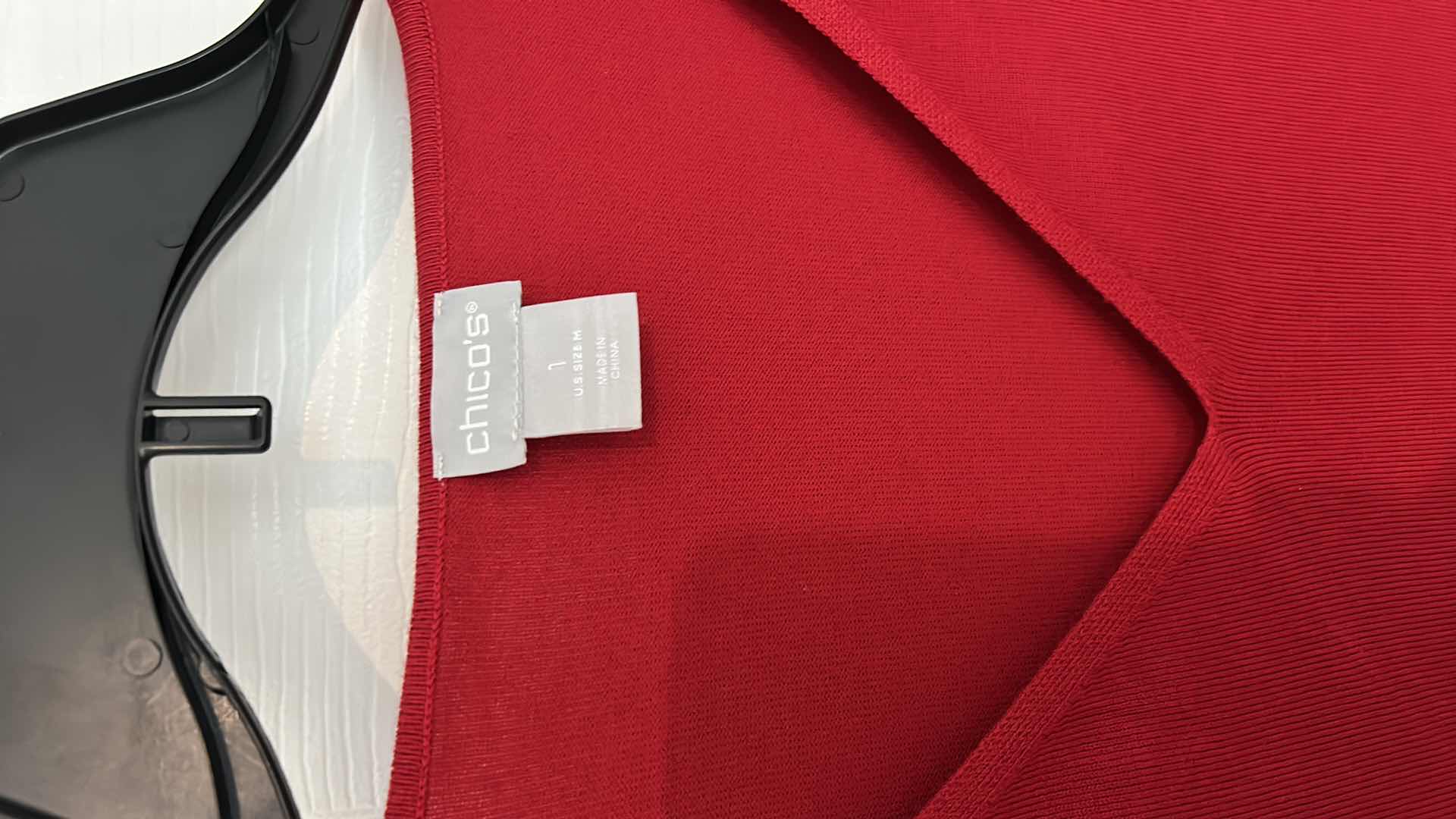 Photo 10 of WOMENSWEAR- 5 PC CLOTHING ASSORTMENT CHICOS, TALBOTTS AND MORE