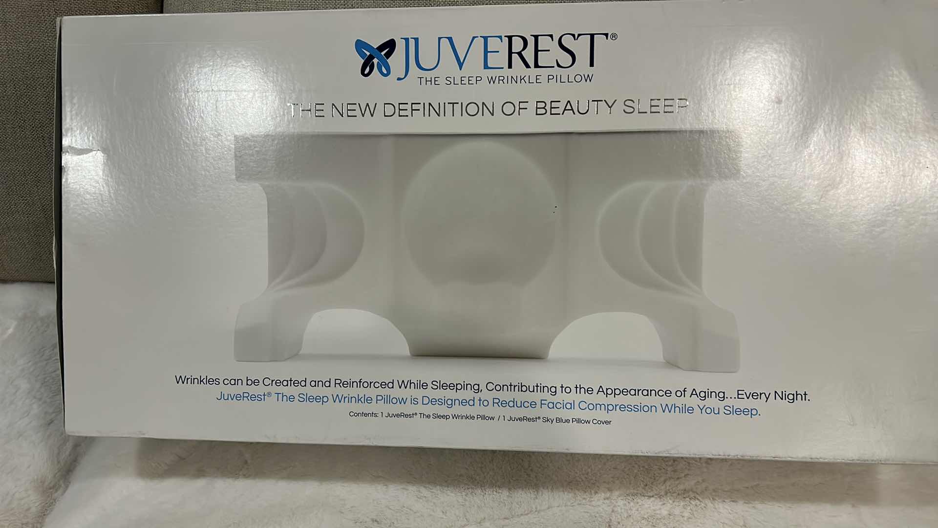 View 2 of JUVEREST - THE SLEEP WRINKLE PILLOW. THE NEW DEFINITION OF BEAUTY SLEEP