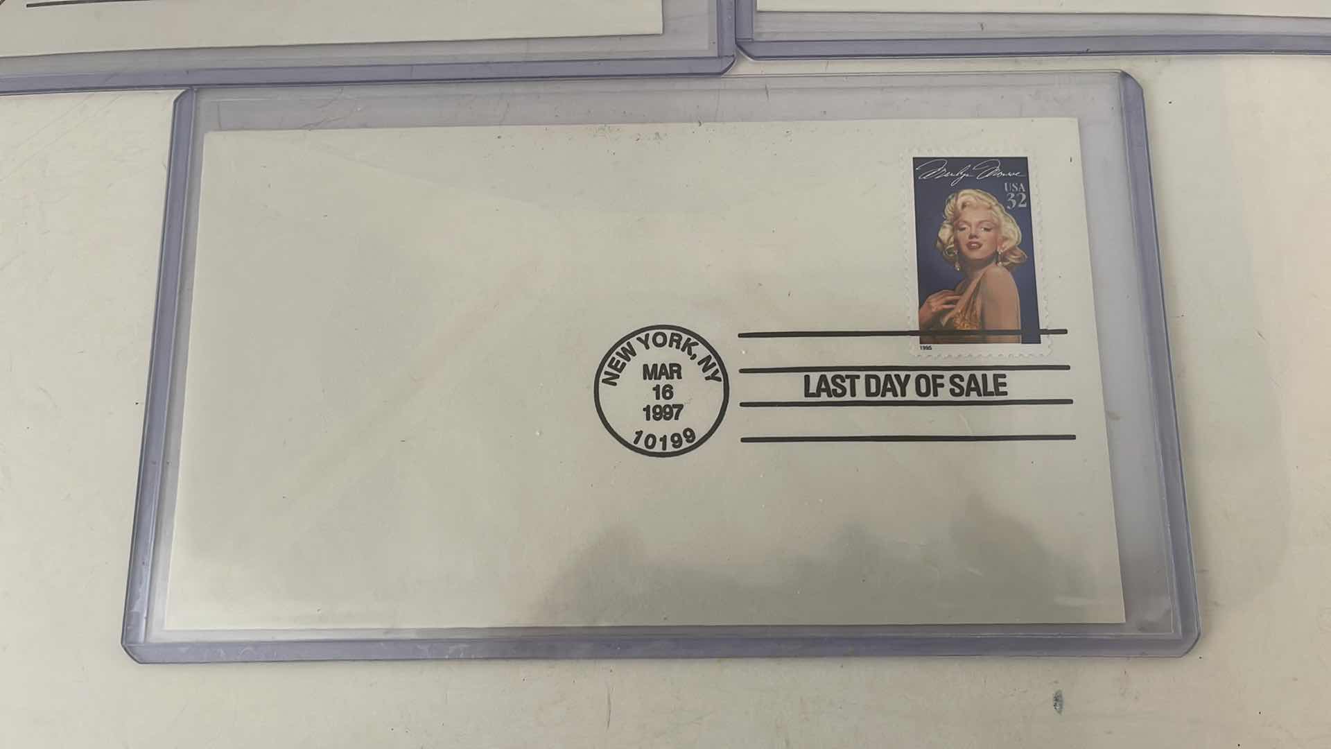 Photo 1 of MARILYNN MONROE COMMEMORATIVE FIRST DAY ISSUE STAMP & ENVELOPE (5)