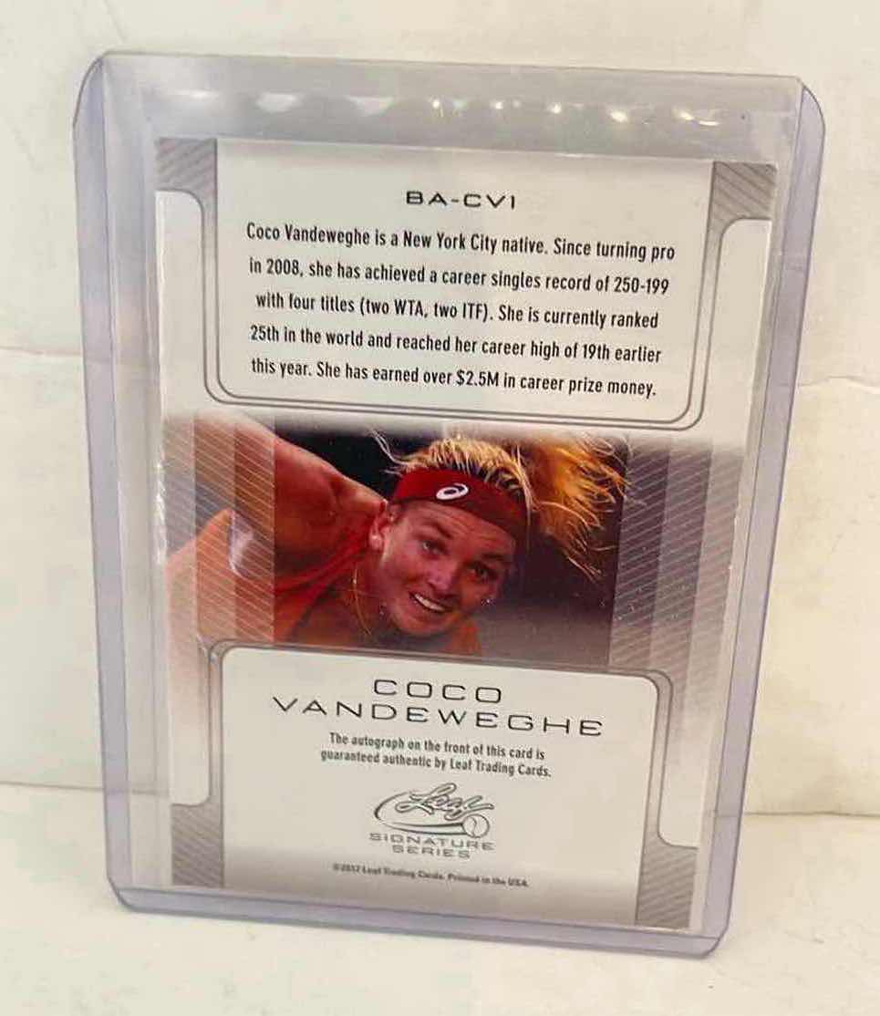 Photo 1 of COCO VANDEWEGHE SIGNED LEAF AUTO TRADING CARD
