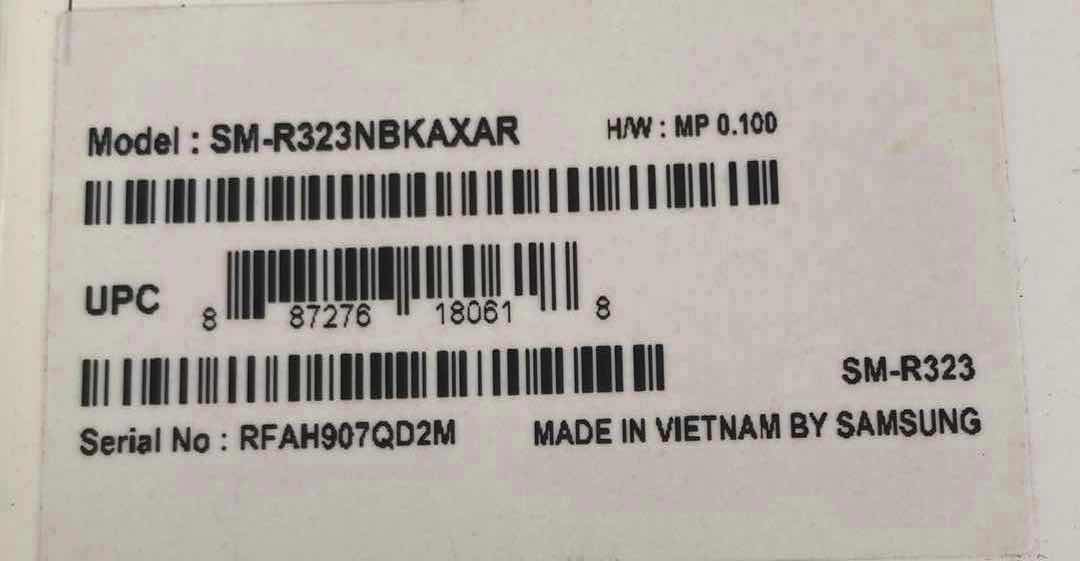 Photo 1 of SAMSUNG GEAR VR OCULUS MODEL SM-R323NBKAXAR