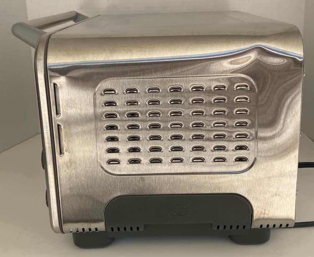 Photo 1 of CALPHALON TOASTER OVEN MODEL HE700CO 19” X 11.5” H10.5”