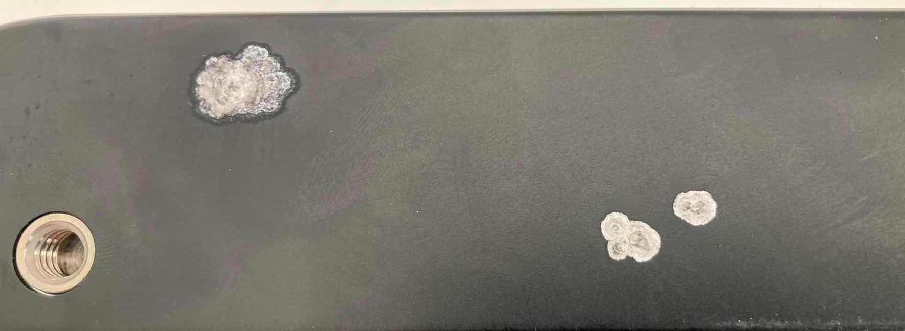 Photo 1 of NIKON N2000 35MM SLR W ACCESS 28-80MM F3.5-4.5 & LEMANS SE CARRYING CASE