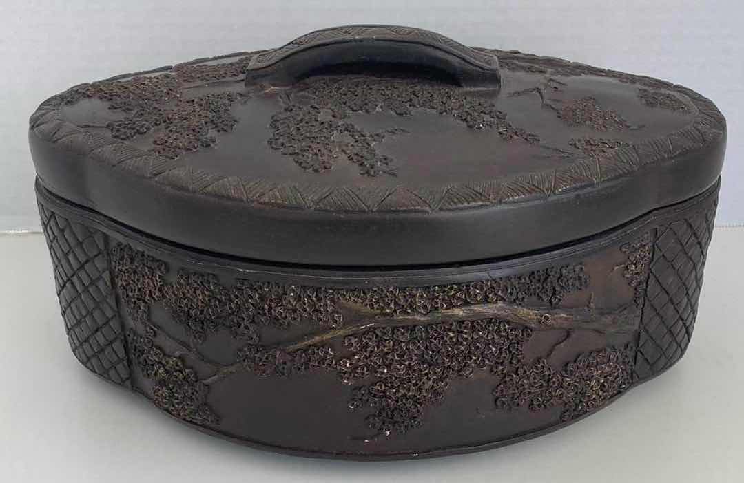 Photo 1 of THE STONE COLLECTION LARGE BLACK STONE KEEPSAKE BOX 12” X 9” H5”