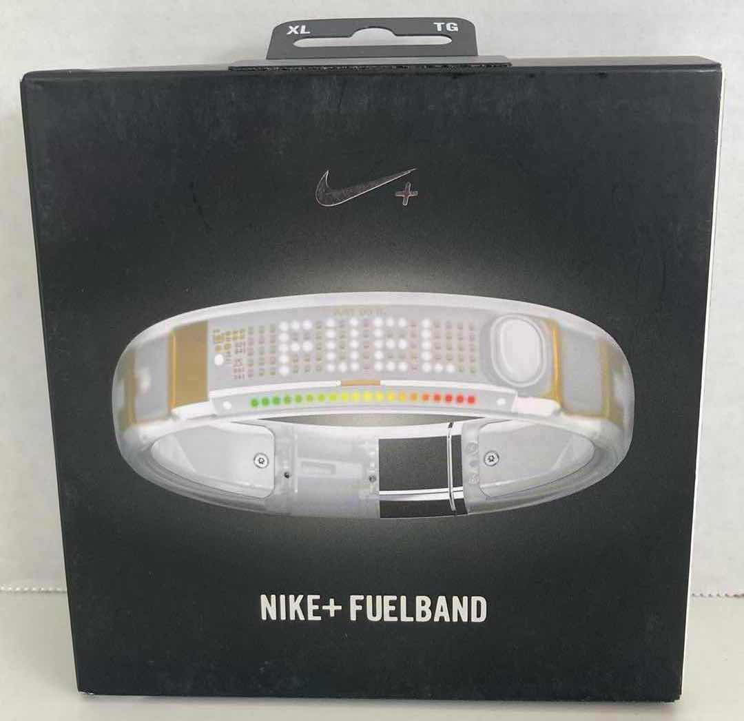 Photo 1 of NIKE PLUS XL WHITE ICE FUELBAND