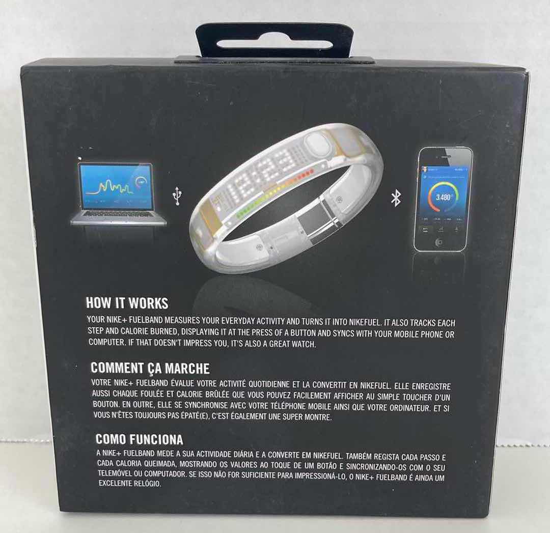 Photo 1 of NIKE PLUS XL WHITE ICE FUELBAND