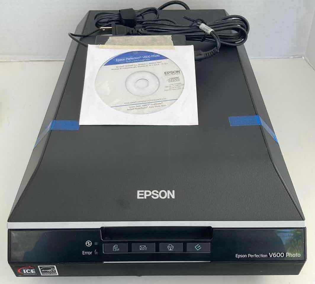 Photo 1 of EPSON PERFECTION V600 PHOTO & DOCUMENT SCANNER MODEL J252A