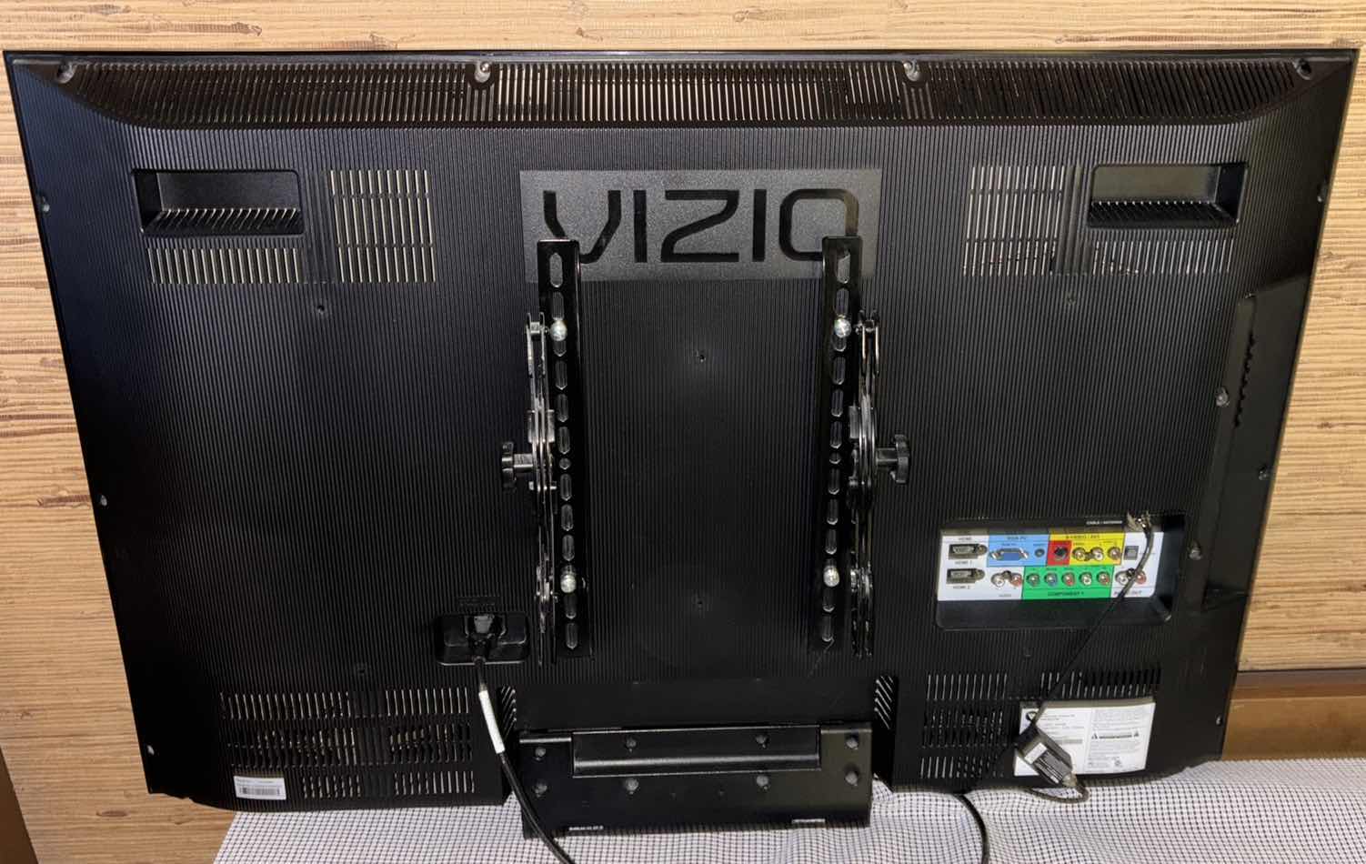 Photo 4 of VIZIO 37” LCD DISPLAY HDTV 1080P (MODEL VO370M)
