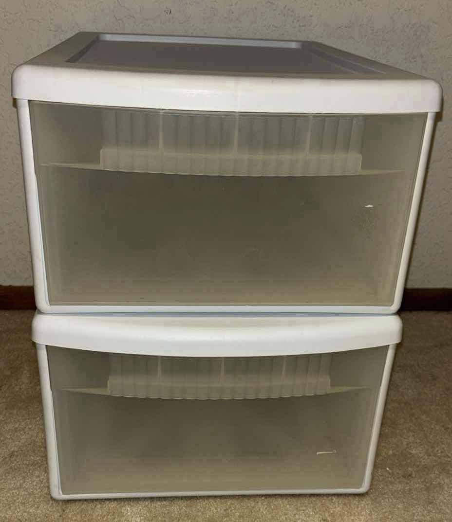 Photo 1 of STERILITE STACKABLE BINS W LIDS 17.25” X 12” H7.5” (2)