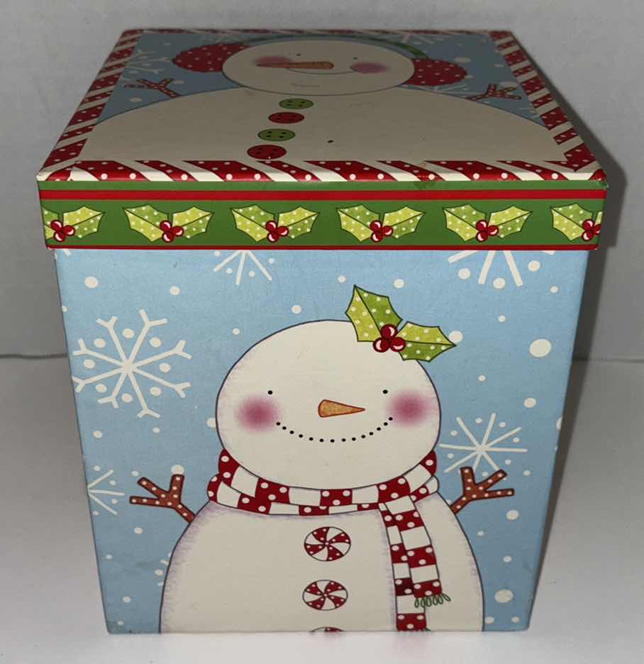 Photo 1 of SET OF 4 CERAMIC RECIPE ORNAMENTS/DECOR, HOLIDAY DESIGN ON FRONT/ RECIPE ON BACK