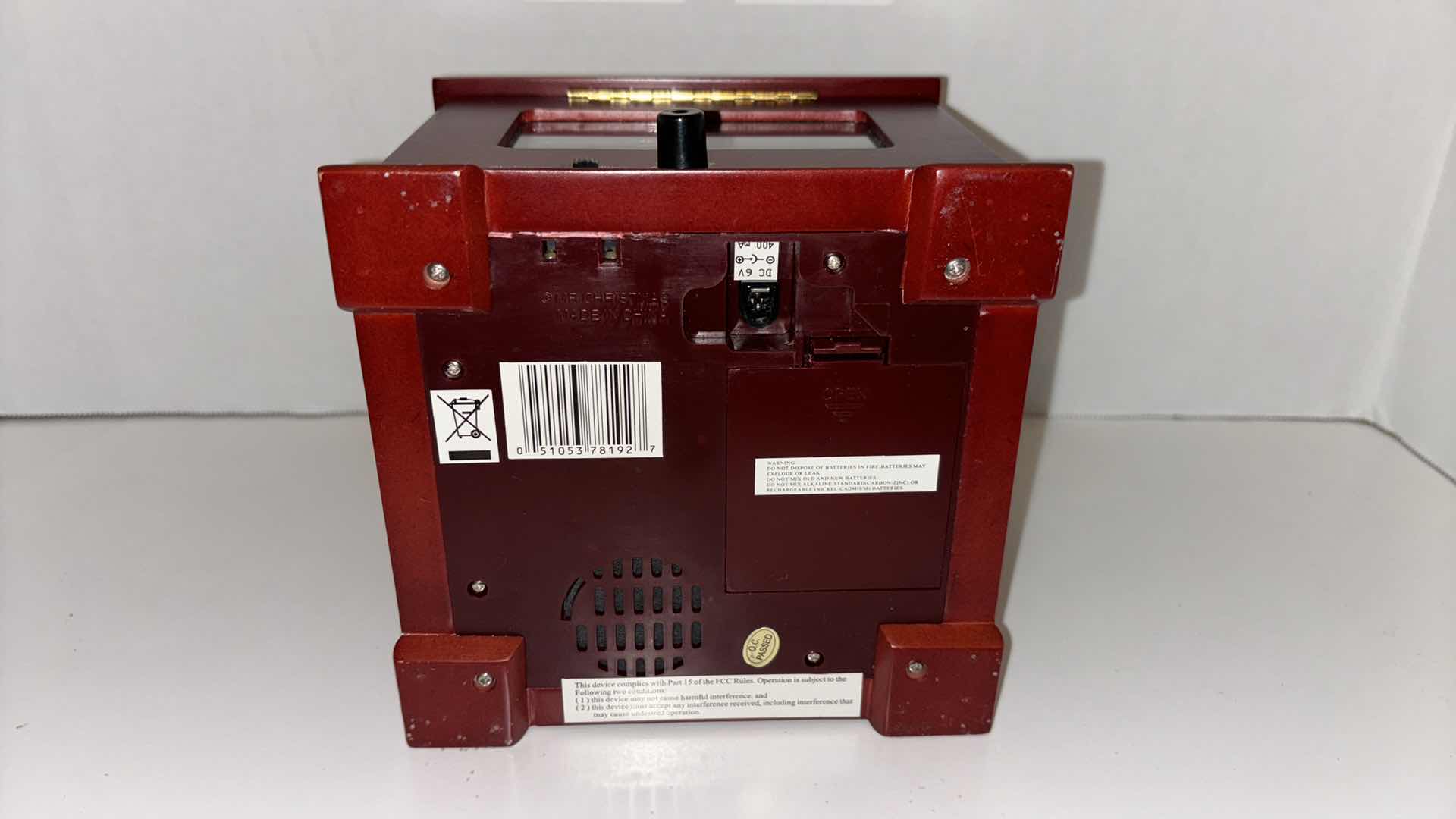 Photo 1 of MR. CHRISTMAS CRYSTAL SHOWCASE SNOWMAN MUSIC BOX