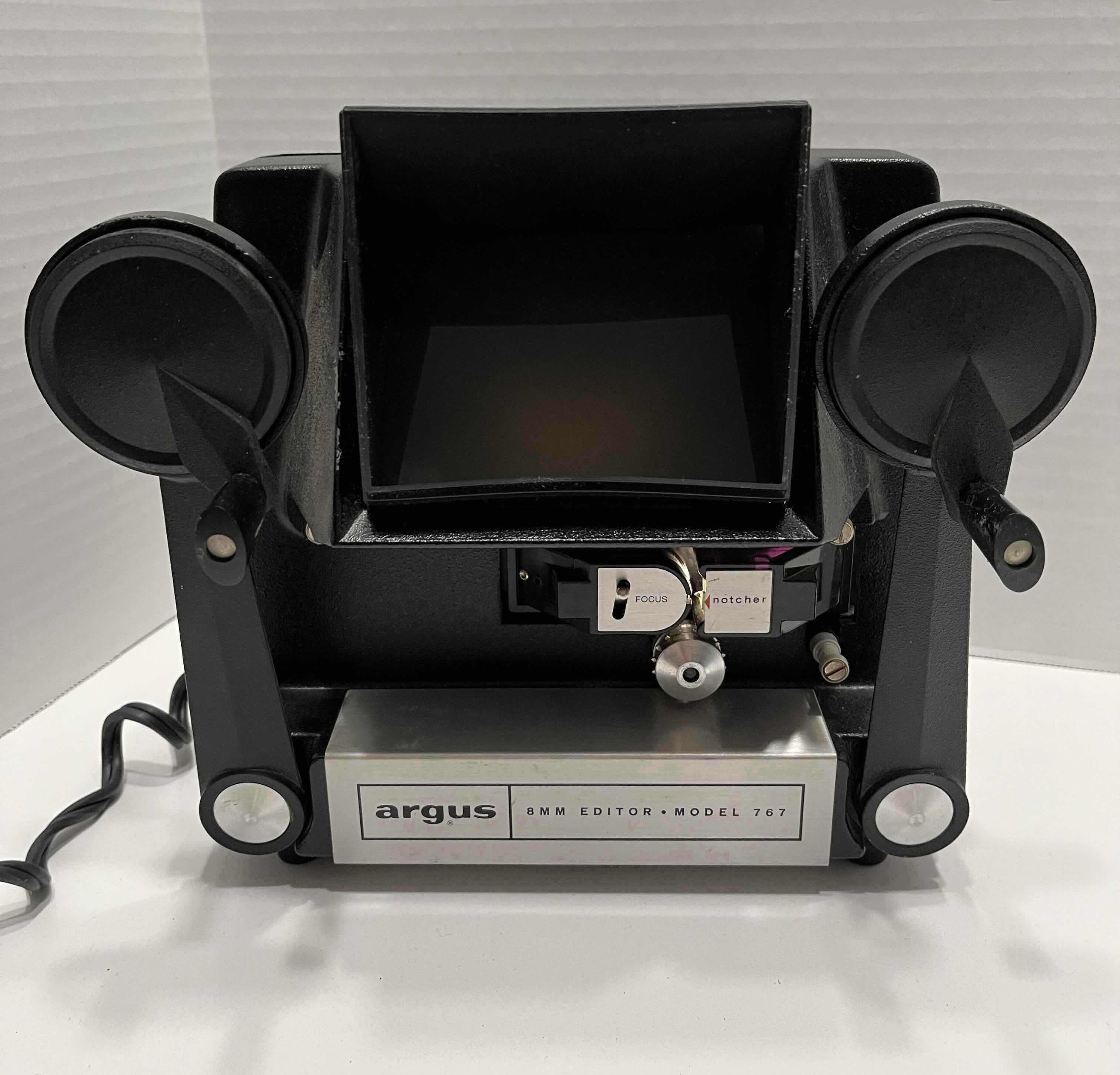 Photo 1 of VINTAGE ARGUS 8MM MOVIE FILM EDITOR MODEL 7671