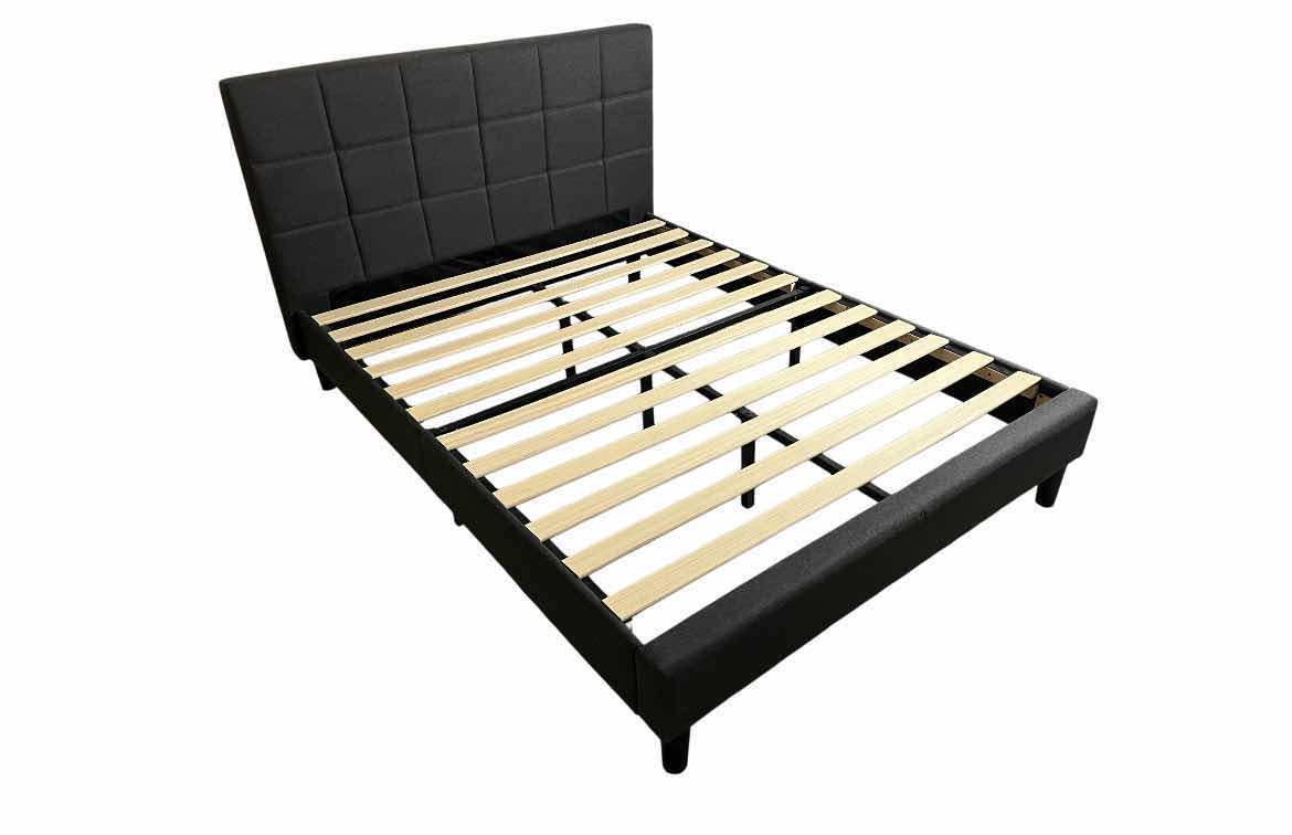 Photo 1 of ZINUS AXEL GRAY UPHOLSTERED PLATFORM BED FRAME CLO-MMWMP-K. 78.7” X 84.2” H42.3”