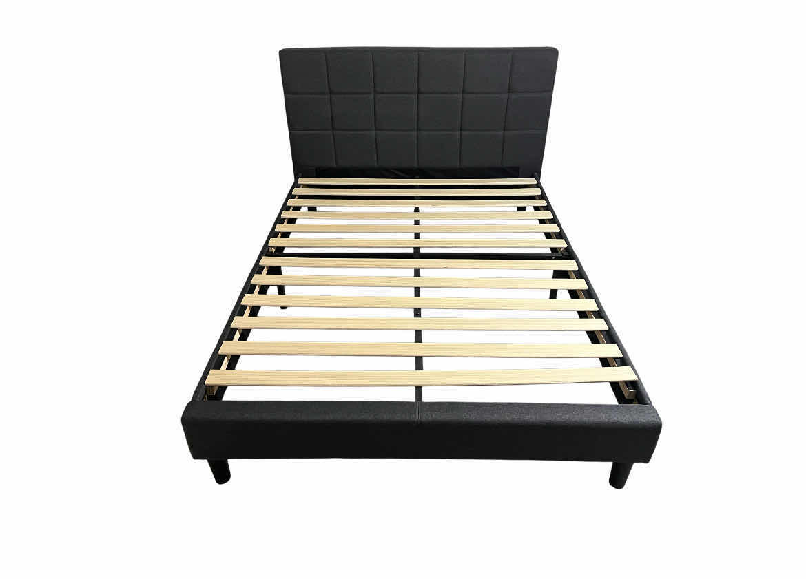 Photo 1 of ZINUS AXEL GRAY UPHOLSTERED PLATFORM BED FRAME CLO-MMWMP-K. 78.7” X 84.2” H42.3”