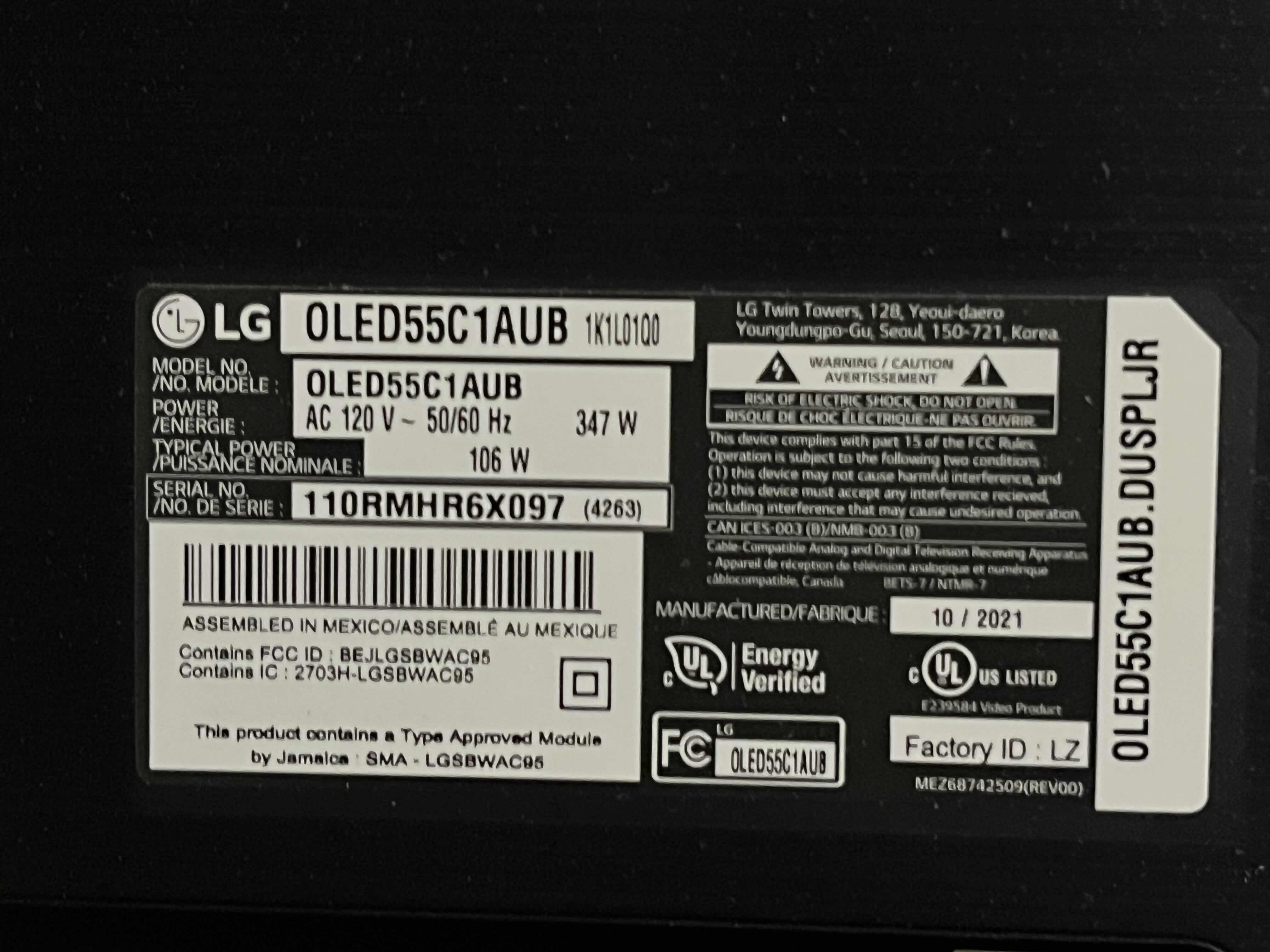 Photo 1 of LG OLED 55” 4K WEB OS SMART TV W REMOTE & ORIGINAL BOX OLED55C1AUB
