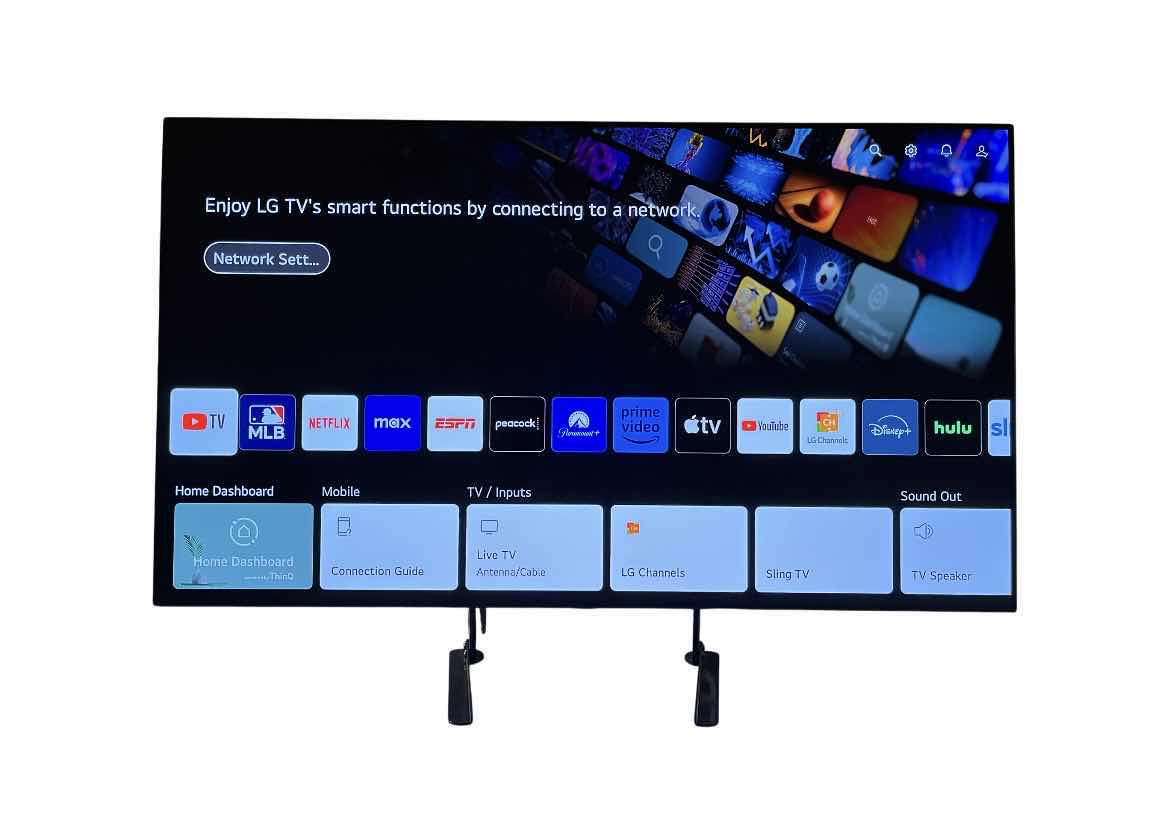 Photo 1 of LG OLED 55” 4K WEB OS SMART TV W REMOTE & ORIGINAL BOX OLED55C1AUB