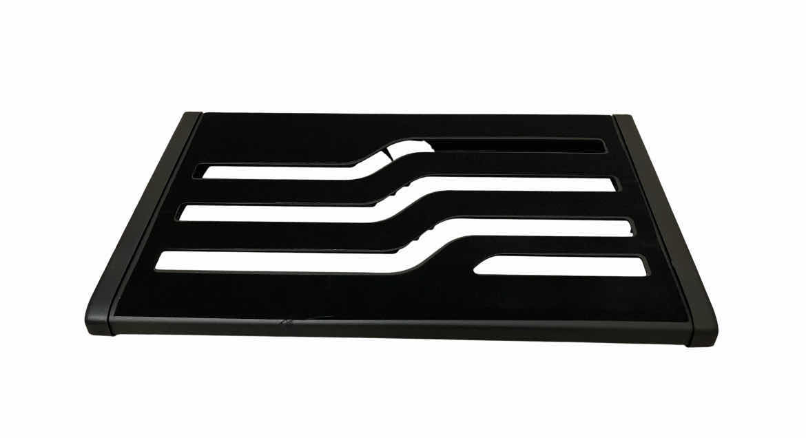 Photo 1 of DONNER 22” PEDAL BOARD W SOFT CASE DB-S300