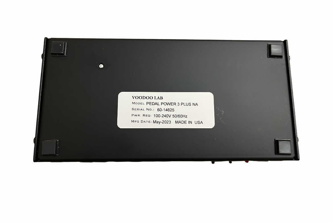 Photo 1 of VOODOO LAB PEDAL POWER 3 PLUS HIGH CURRENT 12-OUTPUT ISOLATED POWER SUPPLY