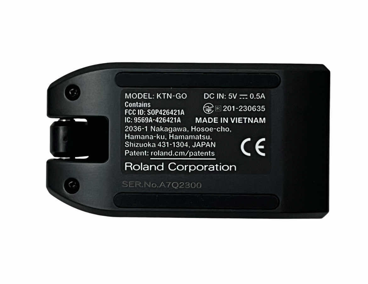 Photo 1 of ROLAND BOSS KATANA-GO HEADPHON GUITAR AMPLIFIER KTN-GO W BOSS SOFT CASE