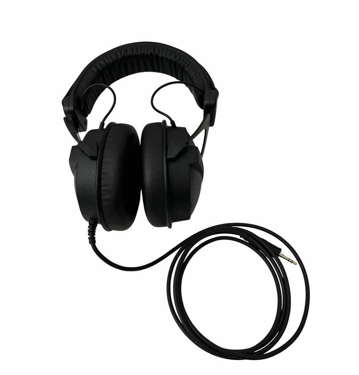 Photo 1 of BEYOND DYNAMIC 32 OHM CORDED HEADPHONES DT770PRO W AENLLOSI HARD CASE