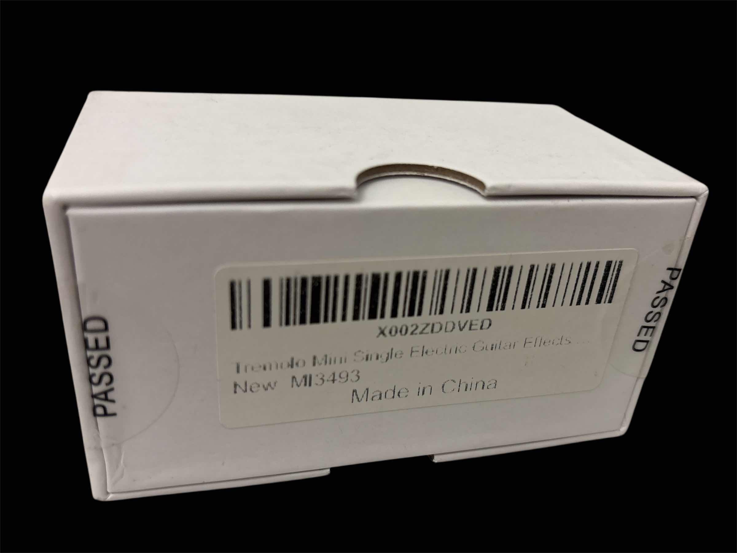 Photo 3 of AKLOT TREMOLO GUITAR PEDAL AK-07