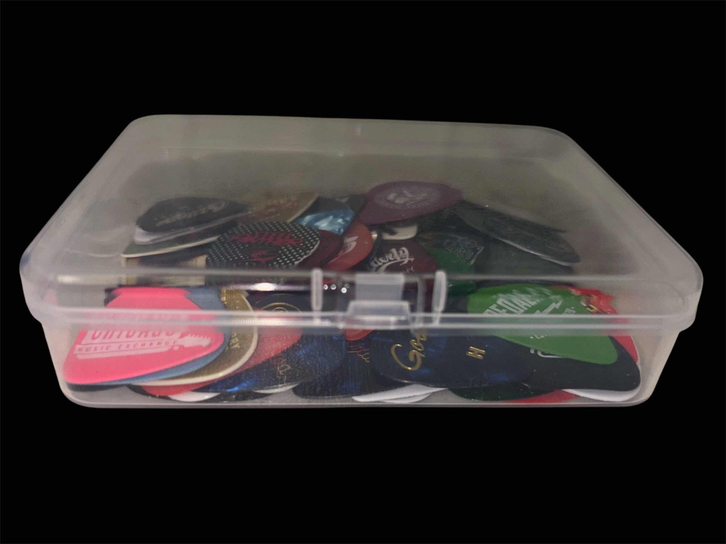 Photo 1 of VARIOUS GUITAR PICKS IN CONTAINER, QTY: 65