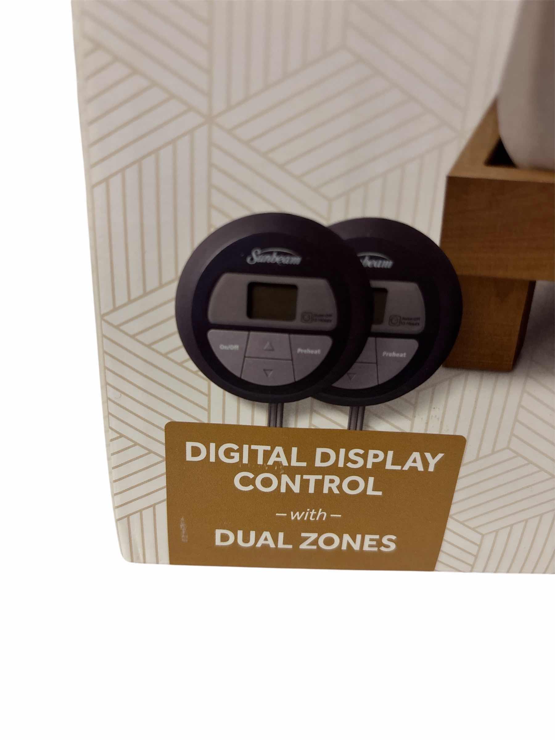 Photo 1 of BEAUTYREST HEATED MATTRESS PAD, 10 HEAT SETTINGS, 10 HR AUTO SHIT OFF TIMER, DIGITAL DISPLAY CONTROL W DUAL ZONES, EXTRA PLUSH, WHITE/QUEEN