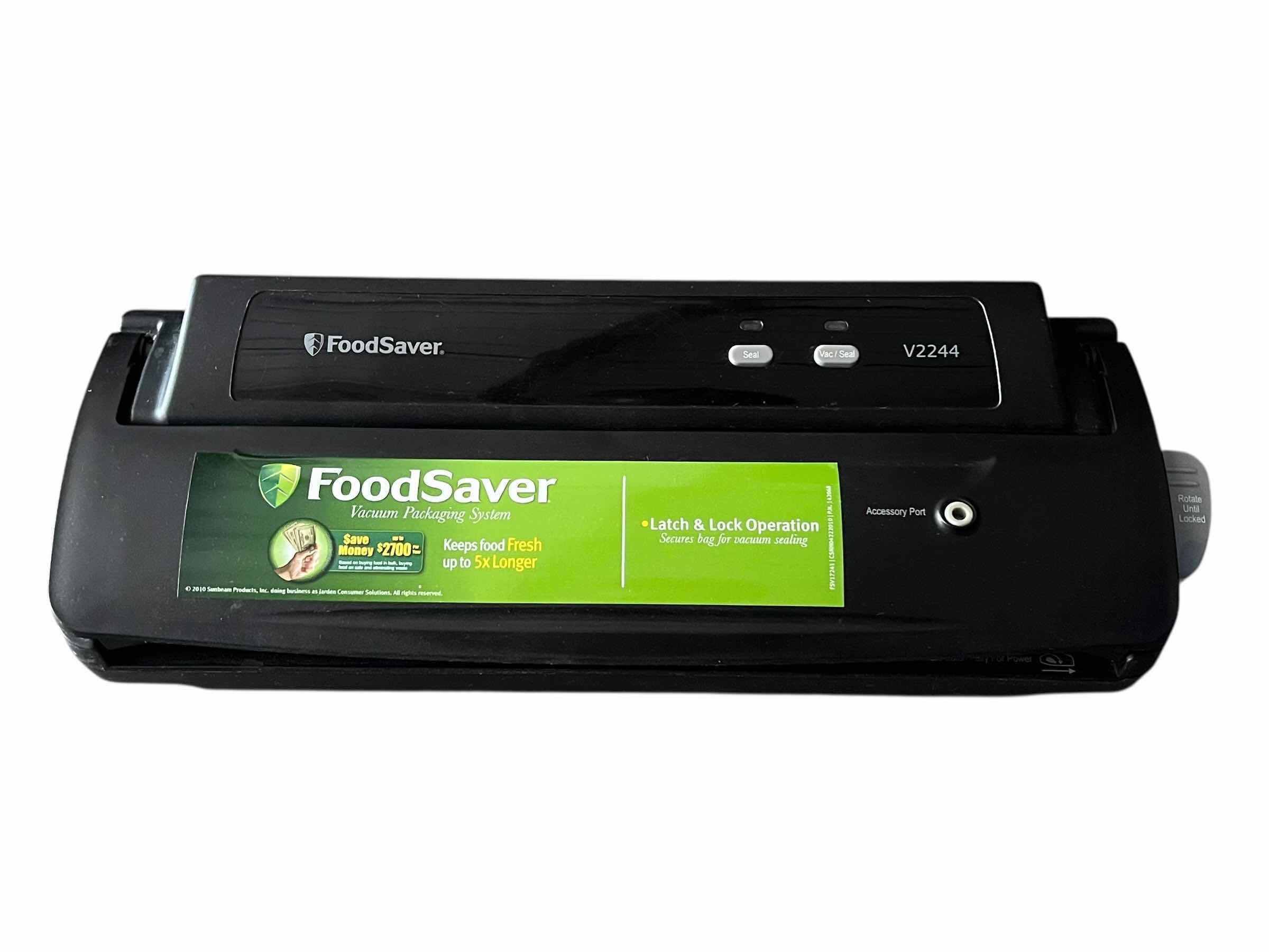 Photo 1 of FOOD SAVER VACUUM PACKAGING SYSTEM V2244 W 2PACK 11” HEAT SEAL ROLLS