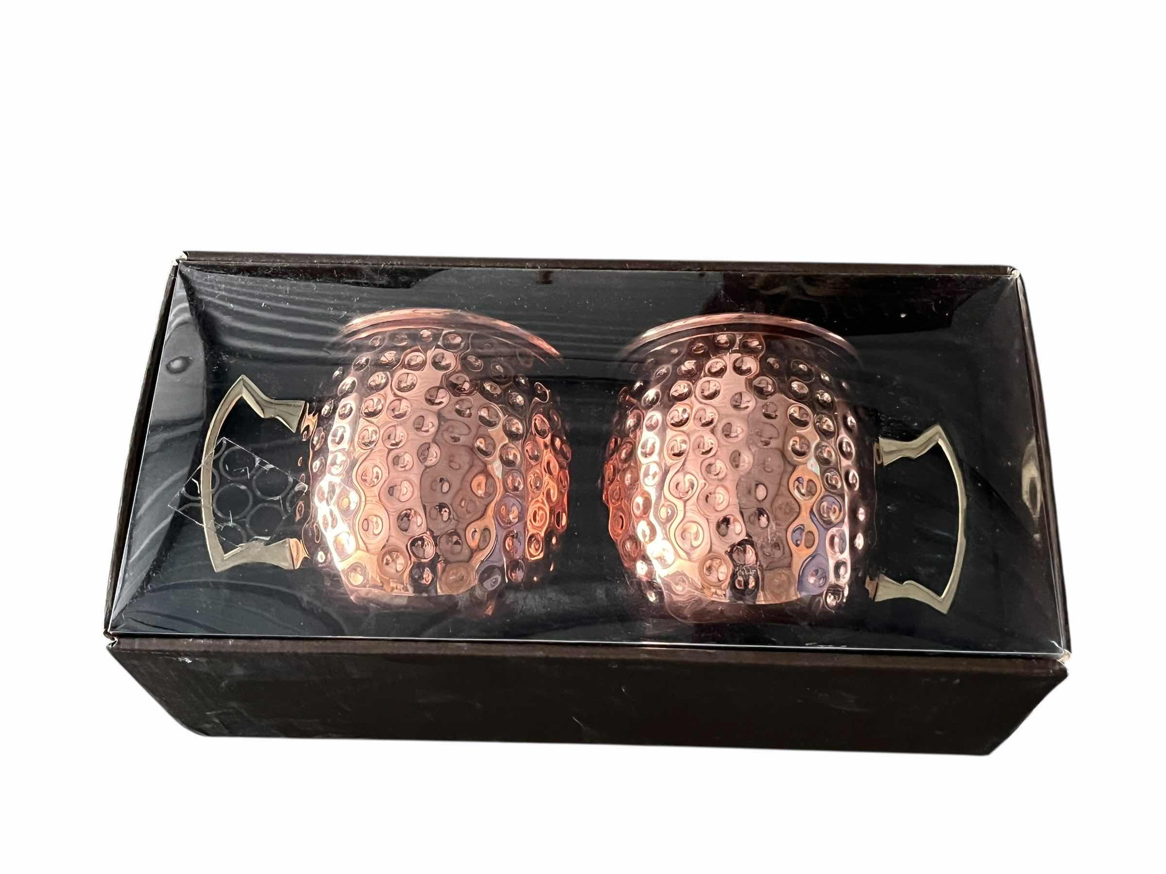 Photo 1 of MOSCOW MULE HAMMERED COPPER FINISH 20OZ MUGS 2-PACK