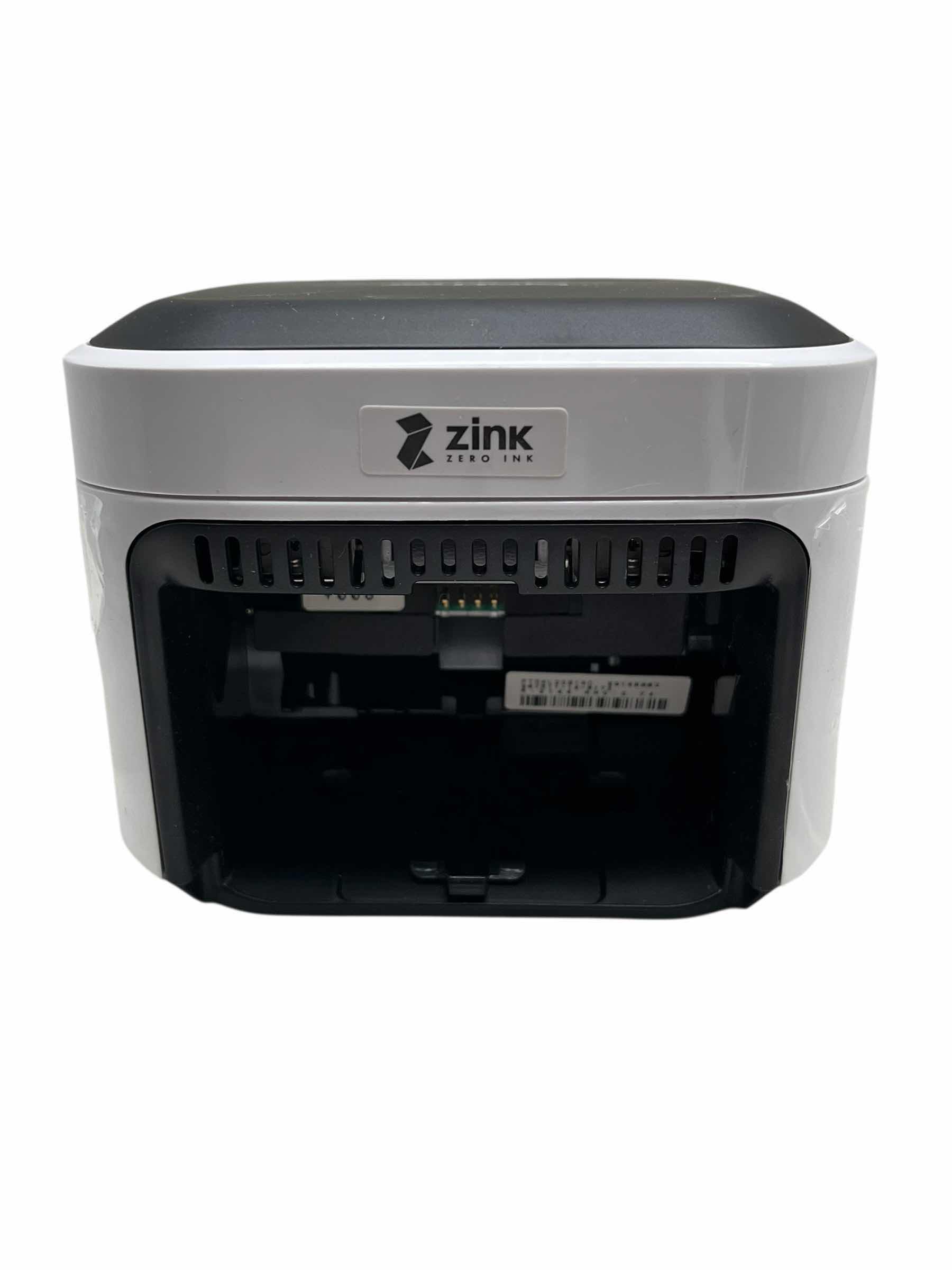 Photo 1 of BROTHER COMPACT COLOR PRINTER VC-500W W 3 CARTRIDGES