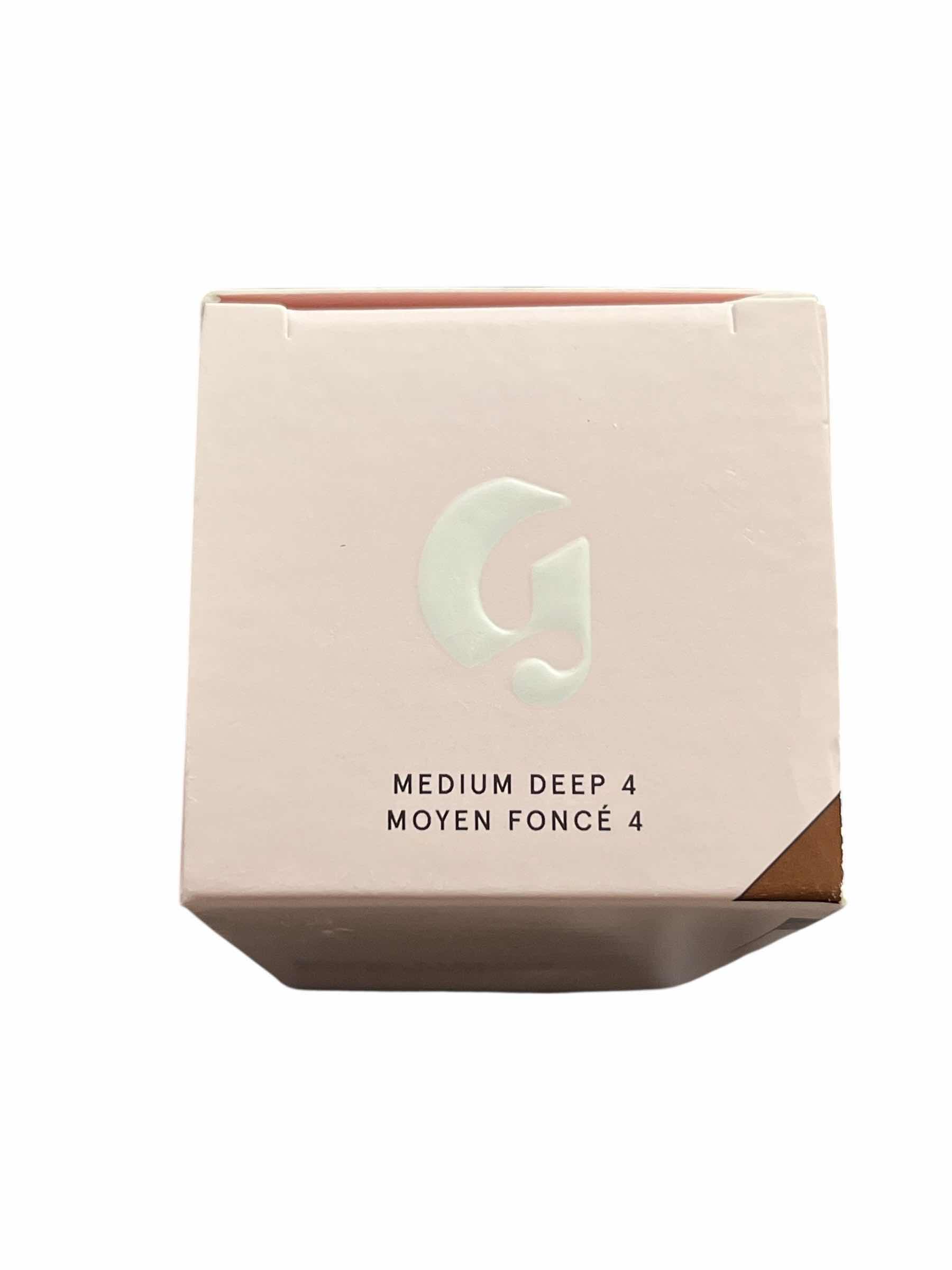 Photo 1 of NEW GLOSSIER STRETCH FLUID FOUNDATION MEDIUM DEEP 4 COLOR/SHADE 30ML/1 FL OZ $34