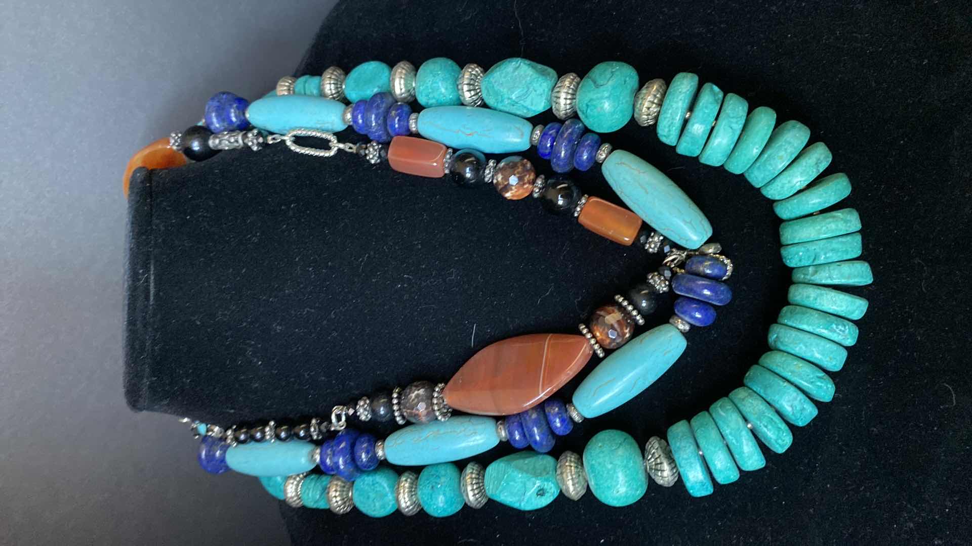 Photo 2 of COSTUME JEWELRY 5 NECKLACES