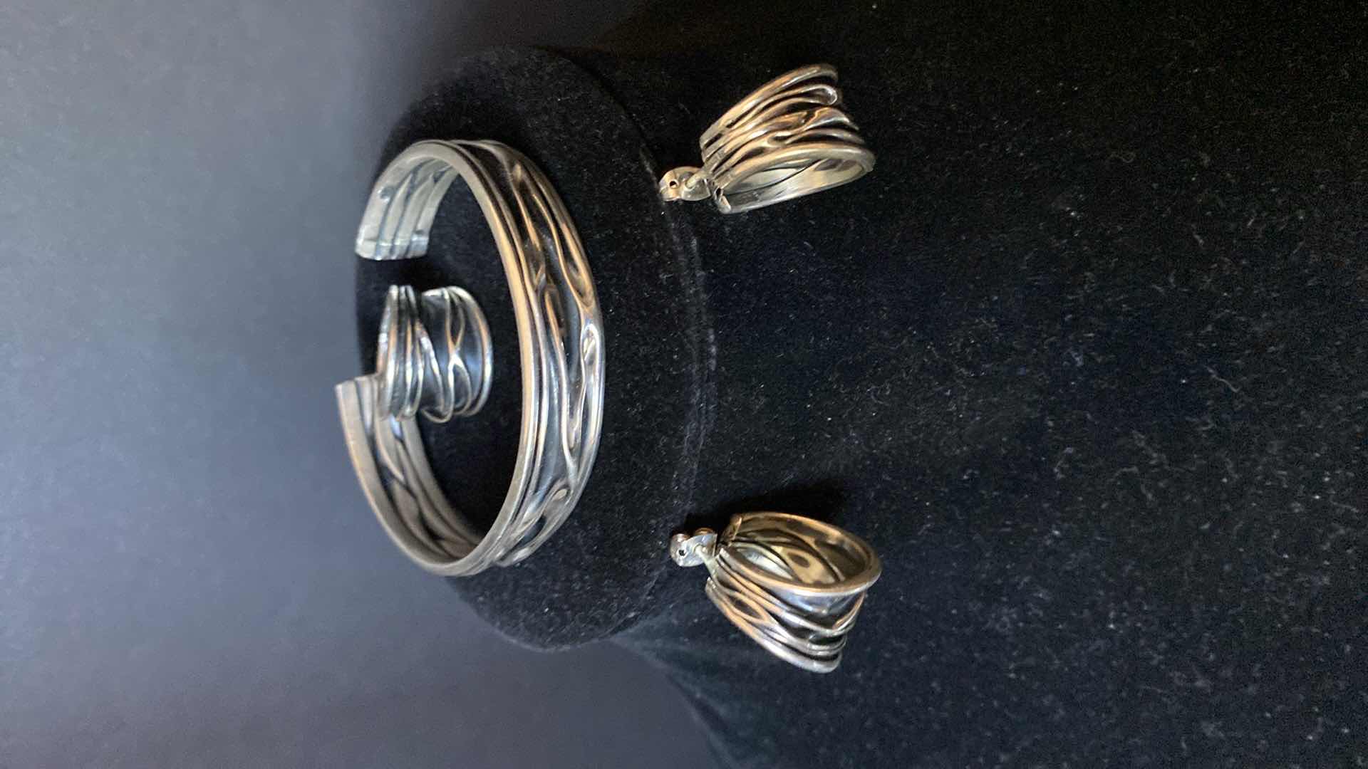 Photo 3 of COSTUME JEWELRY